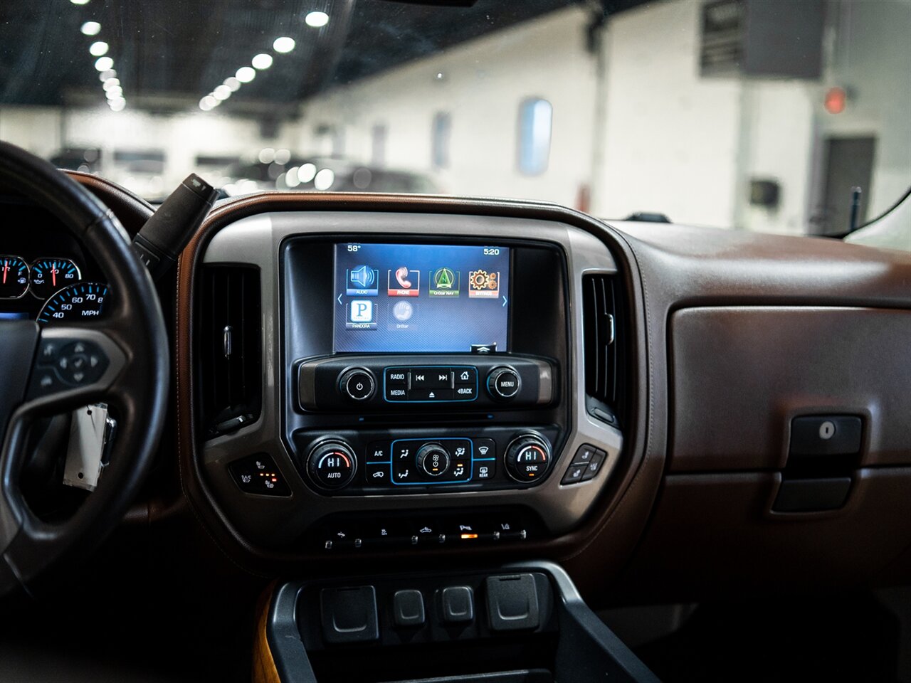 2014 Chevrolet Silverado 1500 High Country   - Photo 29 - Peoria, IL 61615