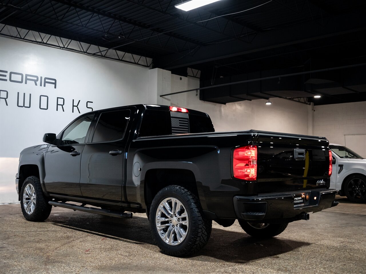 2014 Chevrolet Silverado 1500 High Country   - Photo 9 - Peoria, IL 61615