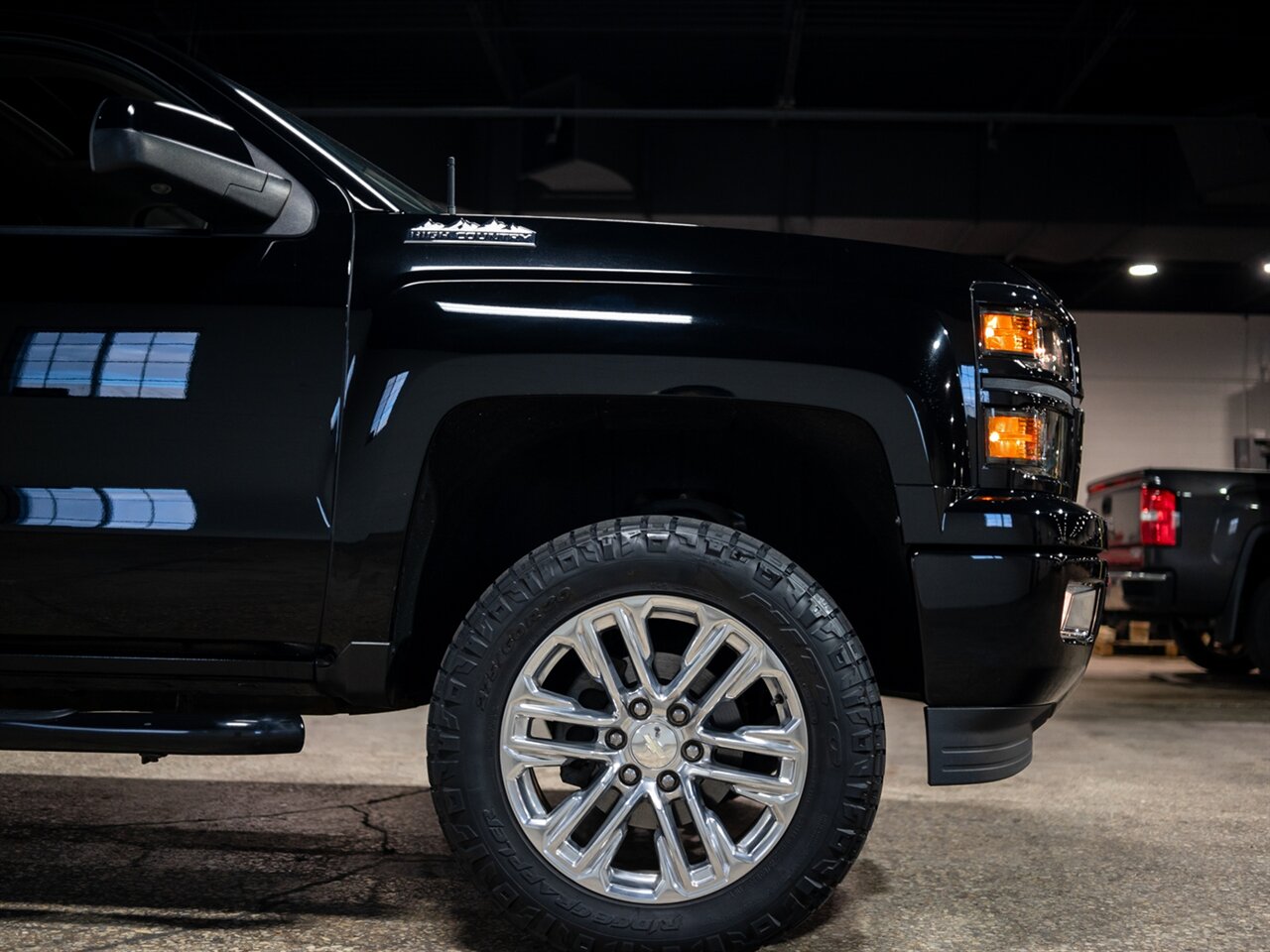 2014 Chevrolet Silverado 1500 High Country   - Photo 18 - Peoria, IL 61615