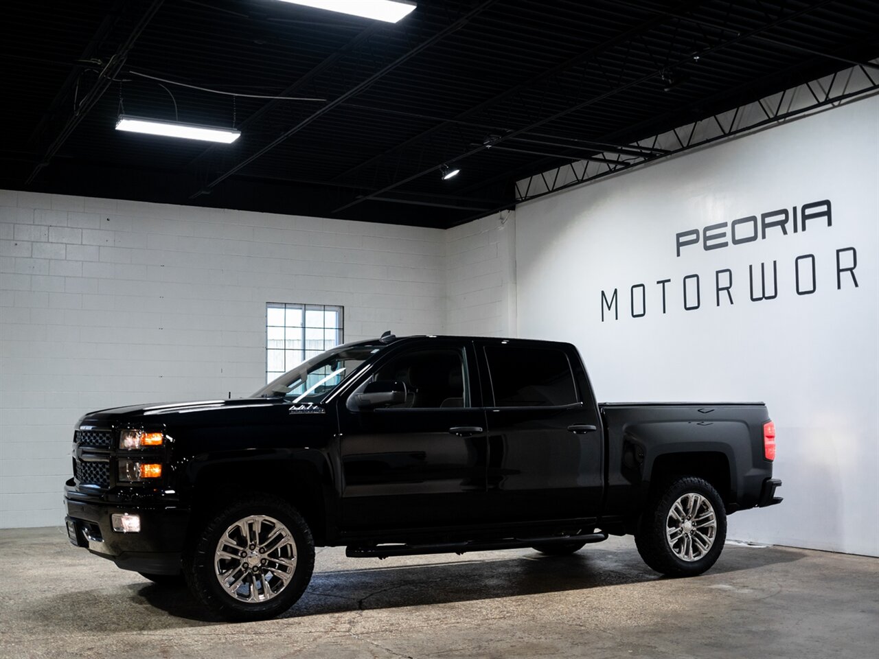 2014 Chevrolet Silverado 1500 High Country   - Photo 3 - Peoria, IL 61615
