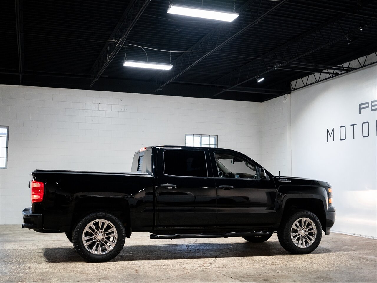 2014 Chevrolet Silverado 1500 High Country   - Photo 11 - Peoria, IL 61615