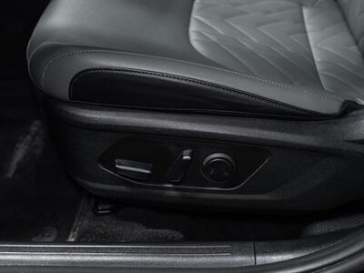 2023 Kia Sportage X-Line - Photo 18 - Peoria, IL 61615