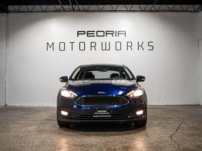 2017 Ford Focus SEL   - Photo 2 - Peoria, IL 61615