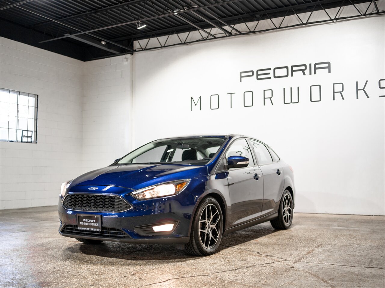 2017 Ford Focus SEL photo 2