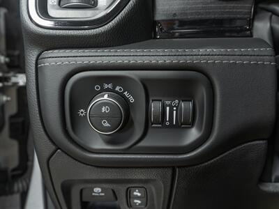 2024 RAM 1500 Limited   - Photo 28 - Peoria, IL 61615