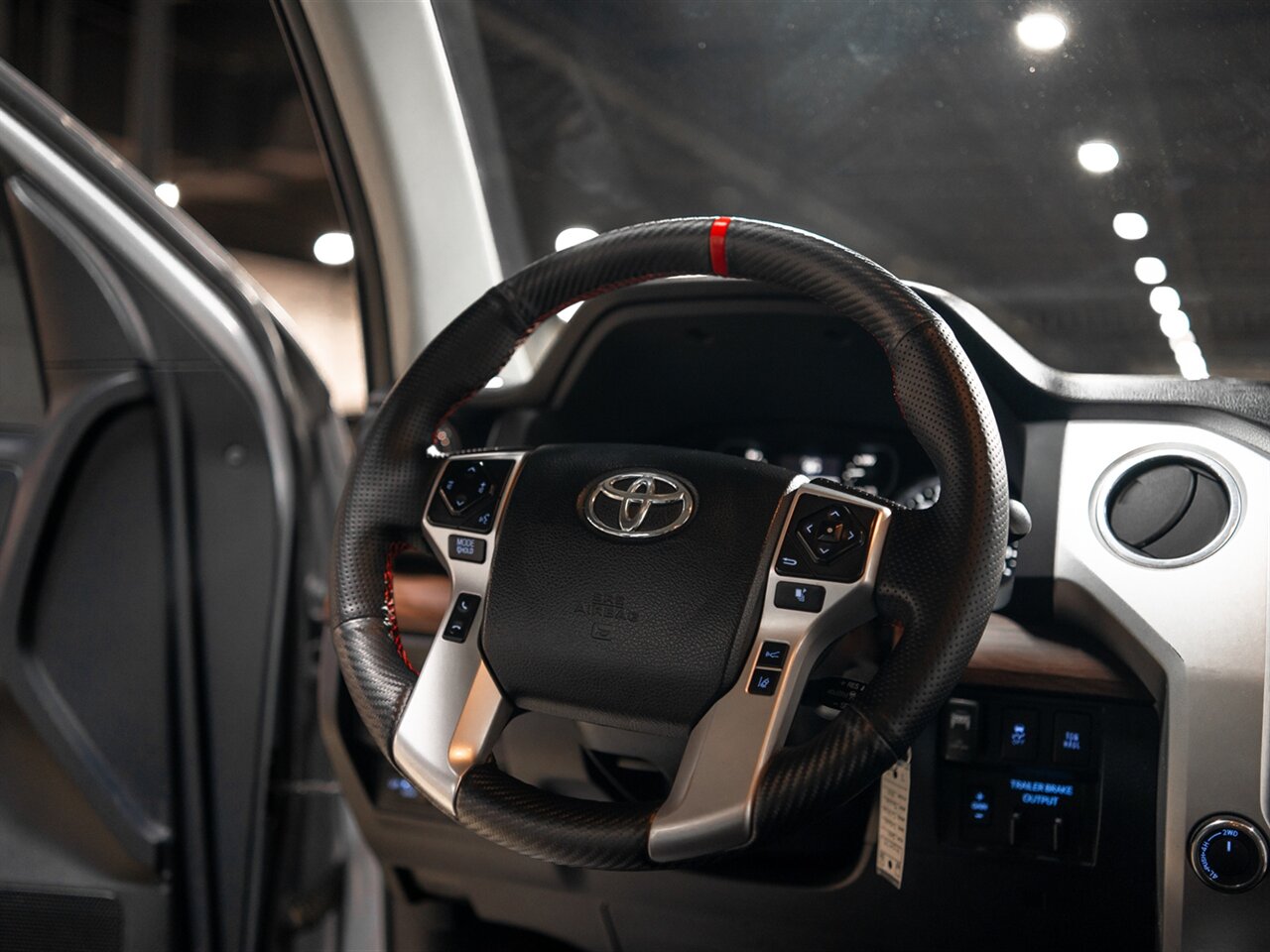 2019 Toyota Tundra Limited - Photo 25 - Peoria, IL 61615