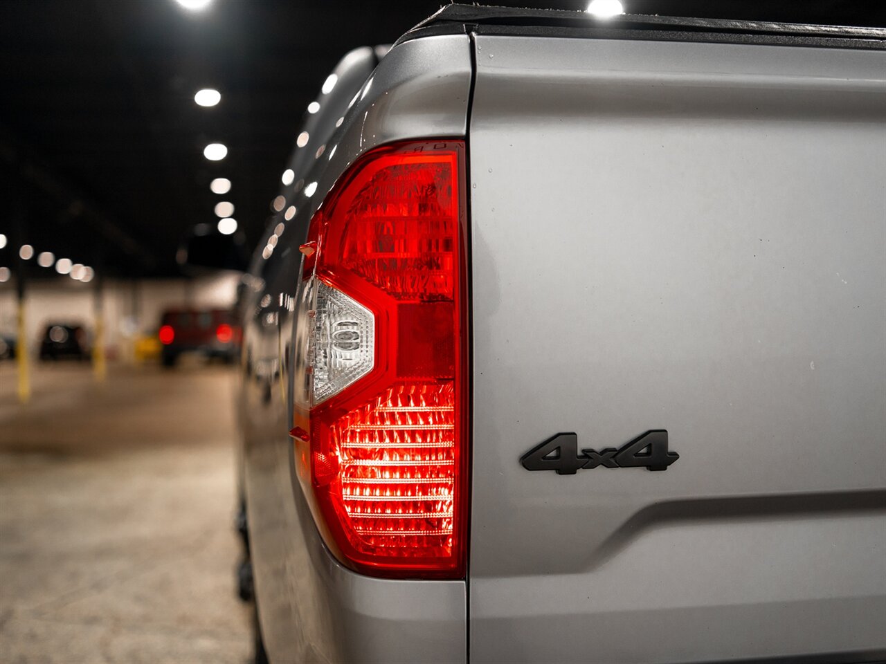 2019 Toyota Tundra Limited - Photo 21 - Peoria, IL 61615