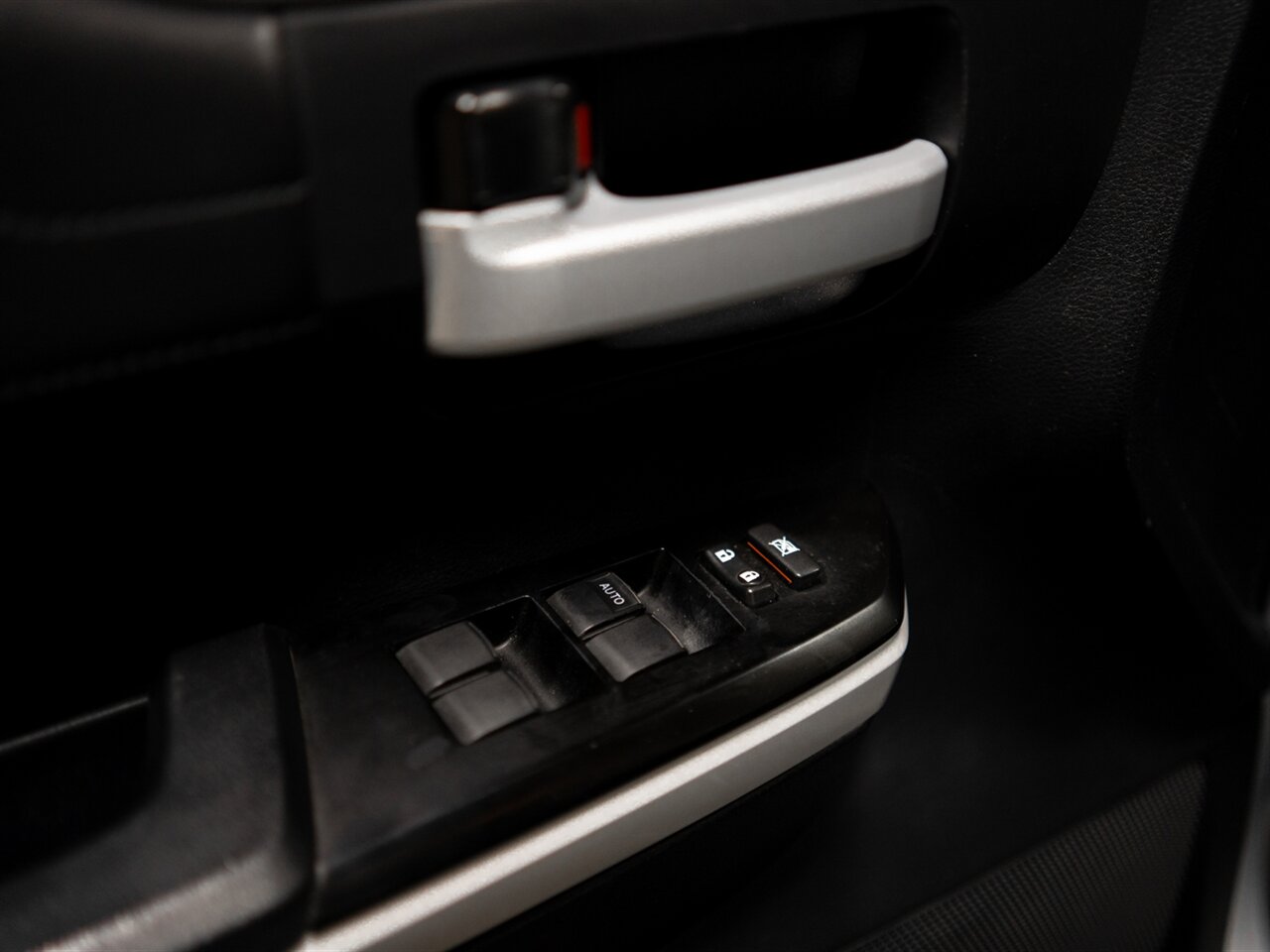 2019 Toyota Tundra Limited - Photo 49 - Peoria, IL 61615