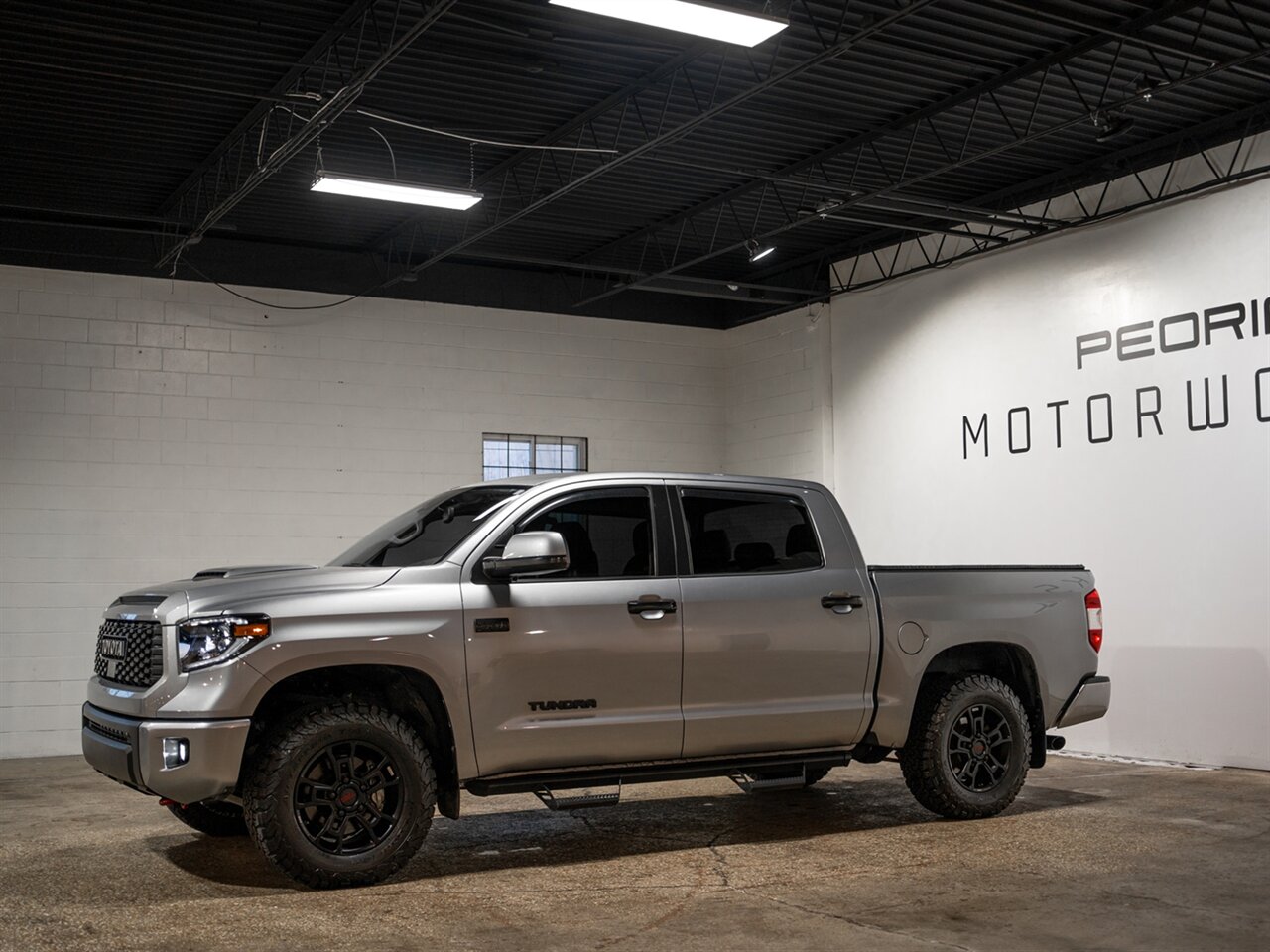 2019 Toyota Tundra Limited - Photo 4 - Peoria, IL 61615