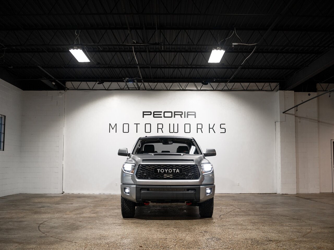 2019 Toyota Tundra Limited - Photo 2 - Peoria, IL 61615