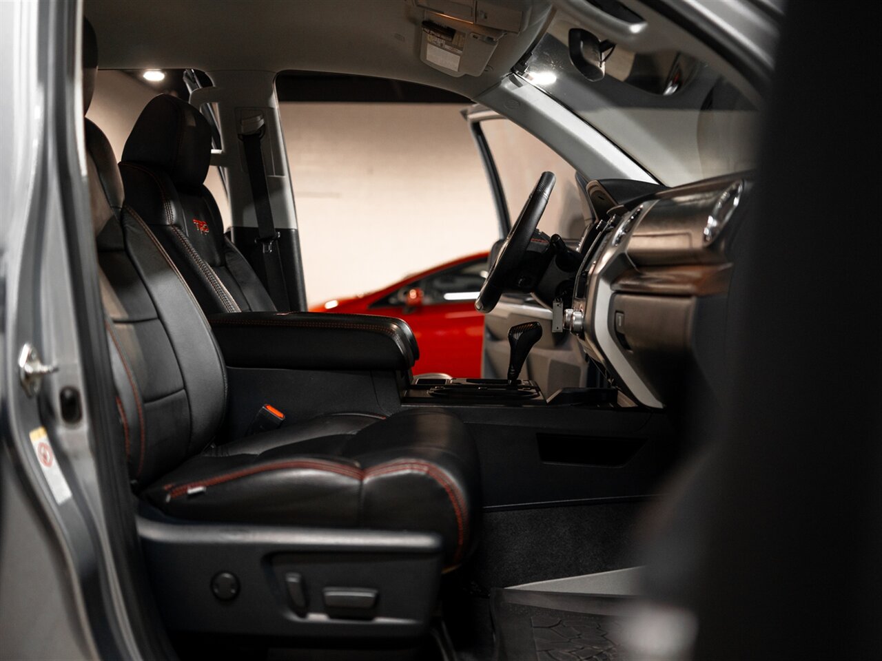 2019 Toyota Tundra Limited - Photo 36 - Peoria, IL 61615