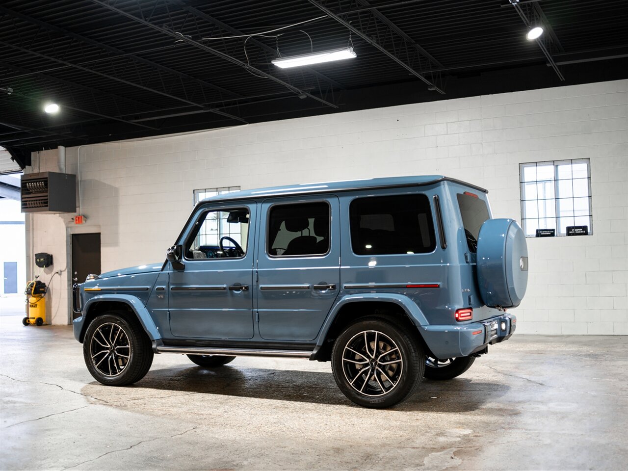 2021 Mercedes-Benz G 550 - Photo 3 - Peoria, IL 61615