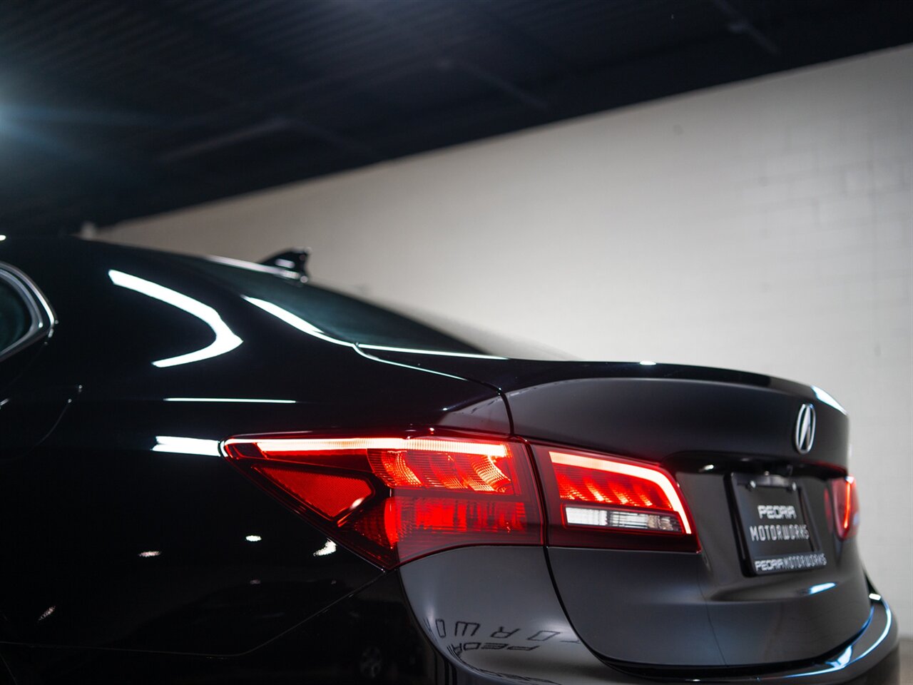 2015 Acura TLX V6 w/Tech - Photo 16 - Peoria, IL 61615