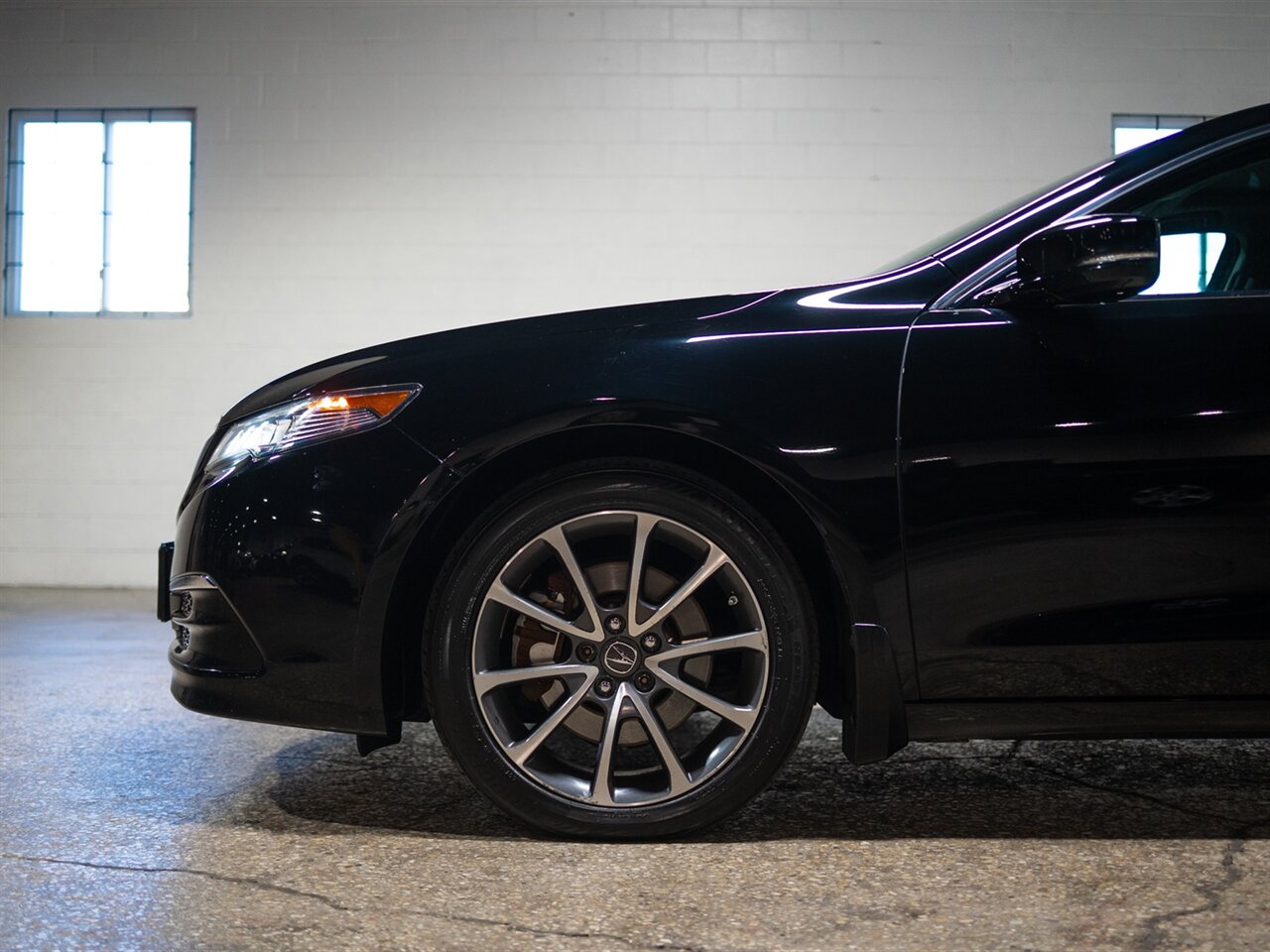 2015 Acura TLX V6 w/Tech - Photo 12 - Peoria, IL 61615