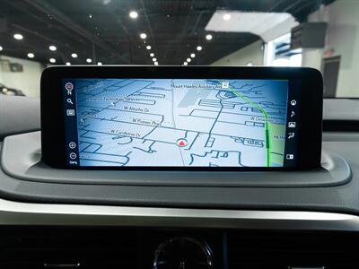 2022 Lexus RX 450h Luxury   - Photo 18 - Peoria, IL 61615
