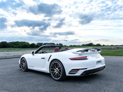 2019 Porsche 911 Turbo S   - Photo 10 - Peoria, IL 61615