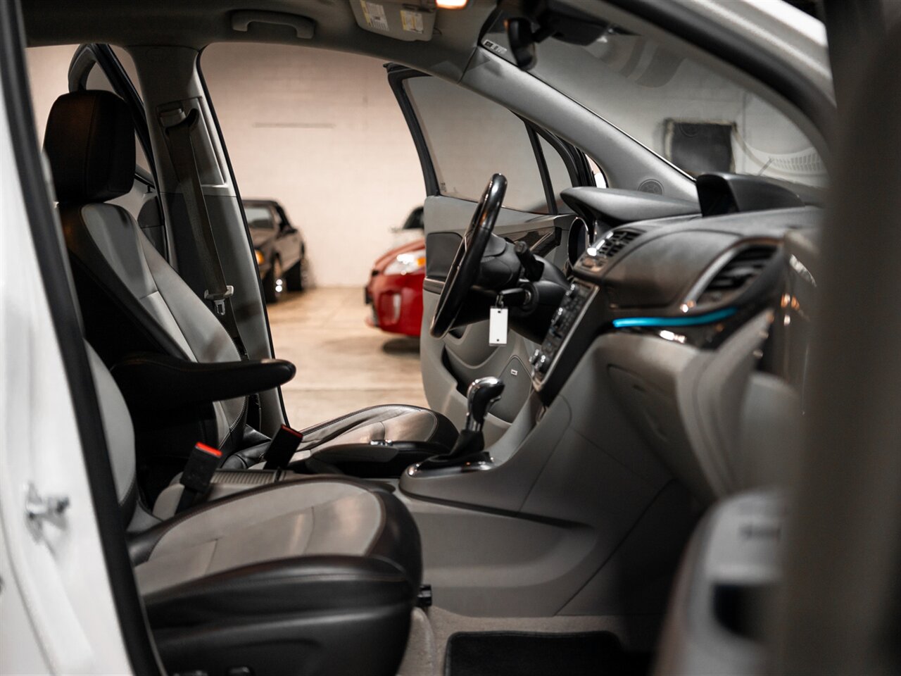 2015 Buick Encore Premium - Photo 37 - Peoria, IL 61615