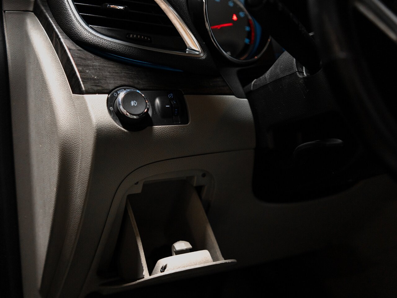 2015 Buick Encore Premium - Photo 47 - Peoria, IL 61615