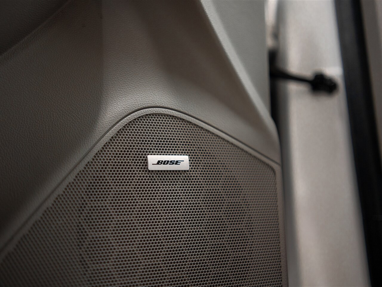 2015 Buick Encore Premium - Photo 34 - Peoria, IL 61615