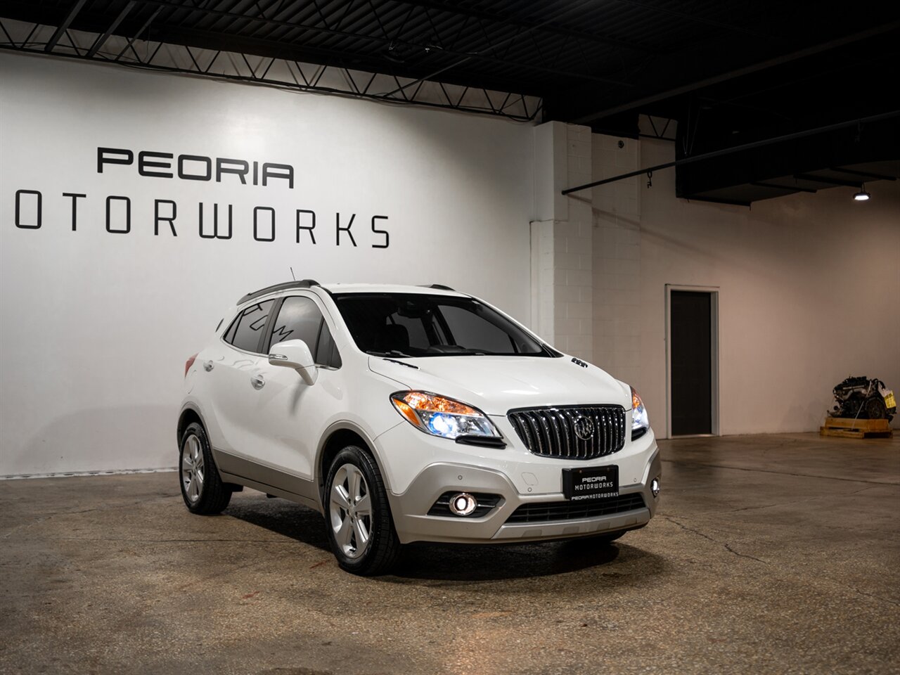 2015 Buick Encore Premium - Photo 2 - Peoria, IL 61615