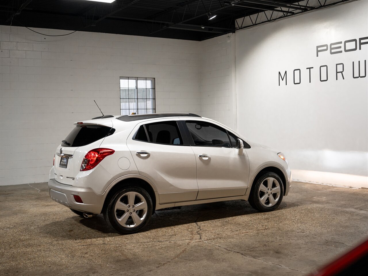 2015 Buick Encore Premium - Photo 10 - Peoria, IL 61615