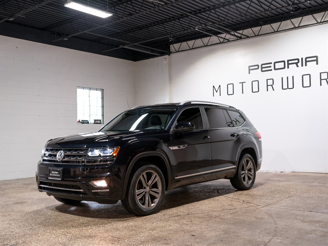 2019 Volkswagen Atlas V6 SE R-Line 4Motion - Photo 3 - Peoria, IL 61615