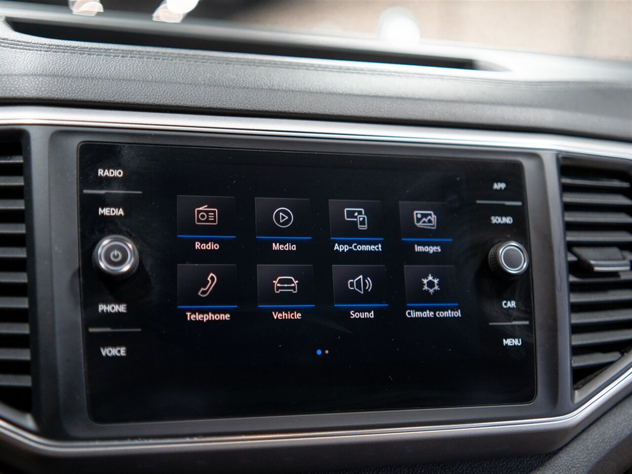 2019 Volkswagen Atlas V6 SE R-Line 4Motion - Photo 23 - Peoria, IL 61615