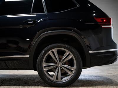 2019 Volkswagen Atlas V6 SE R-Line 4Motion - Photo 11 - Peoria, IL 61615