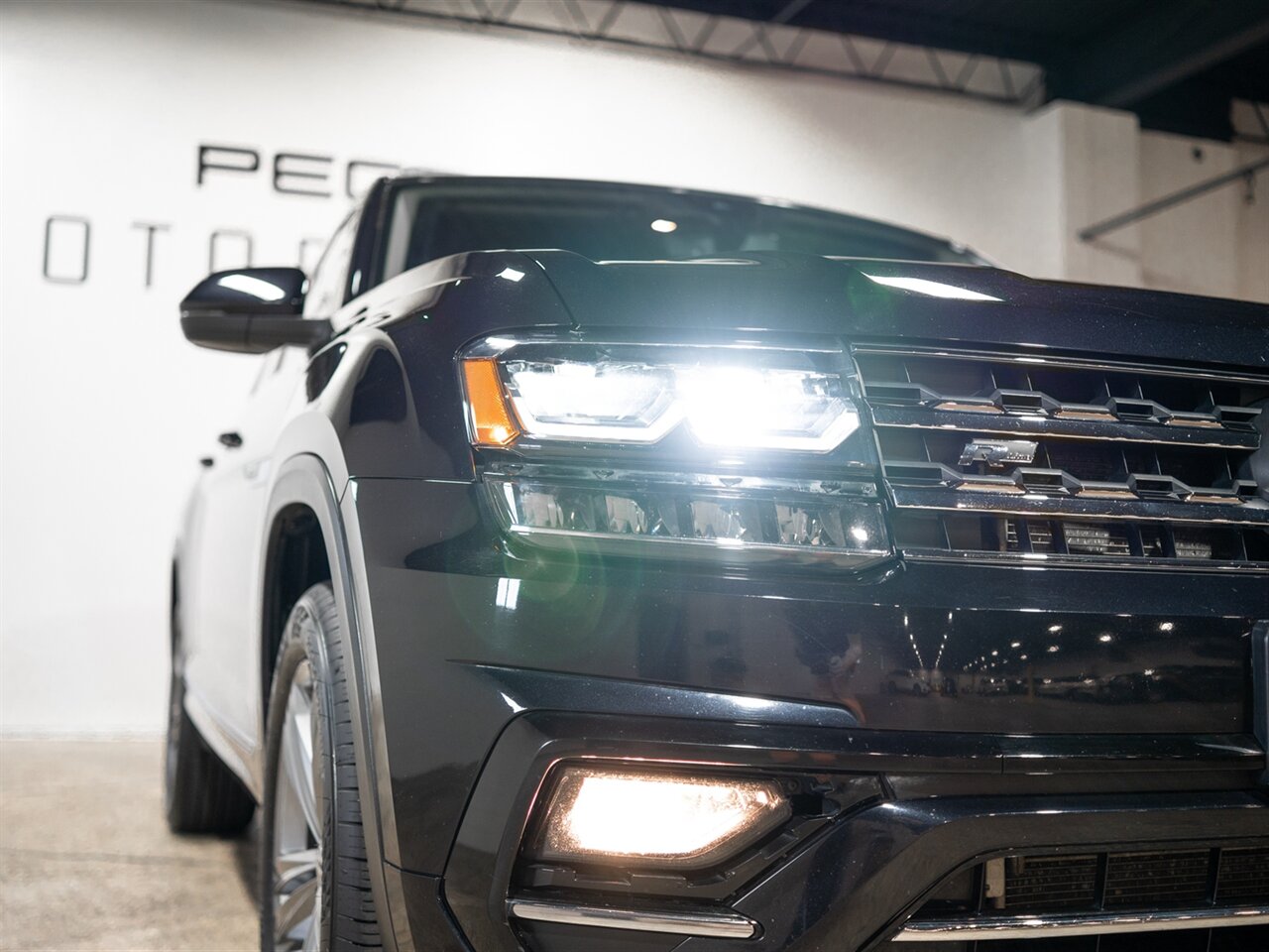 2019 Volkswagen Atlas V6 SE R-Line 4Motion - Photo 16 - Peoria, IL 61615
