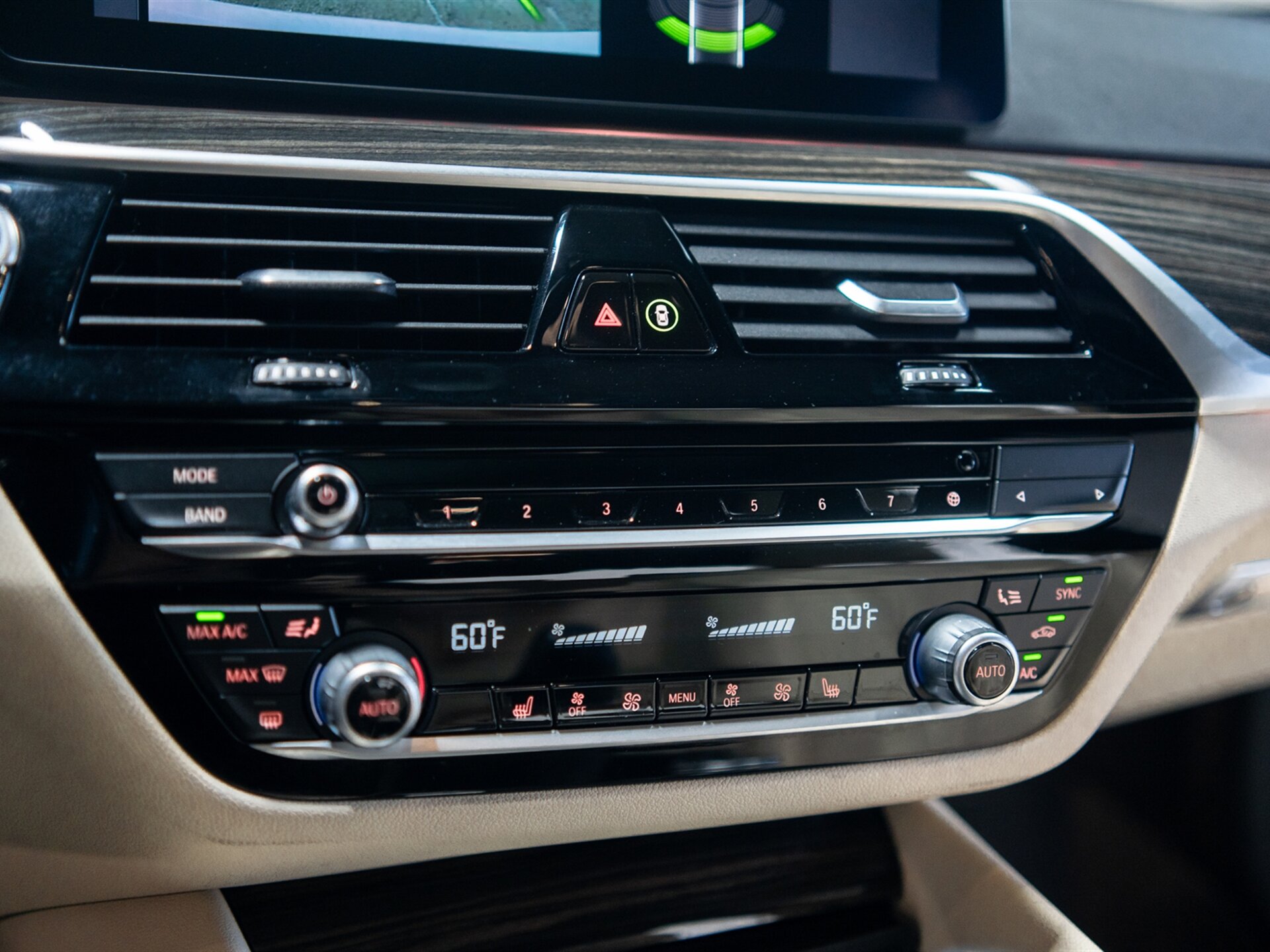 2022 BMW 5 Series 530i - Photo 24