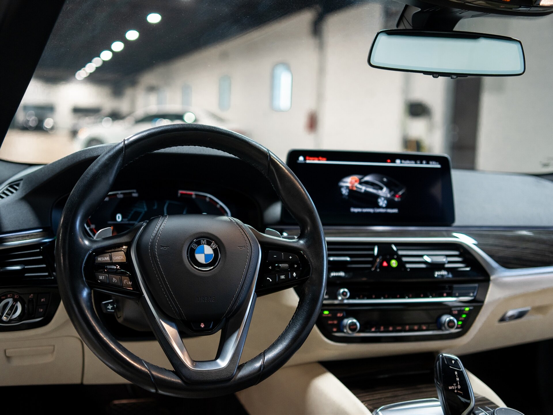 2022 BMW 5 Series 530i - Photo 18