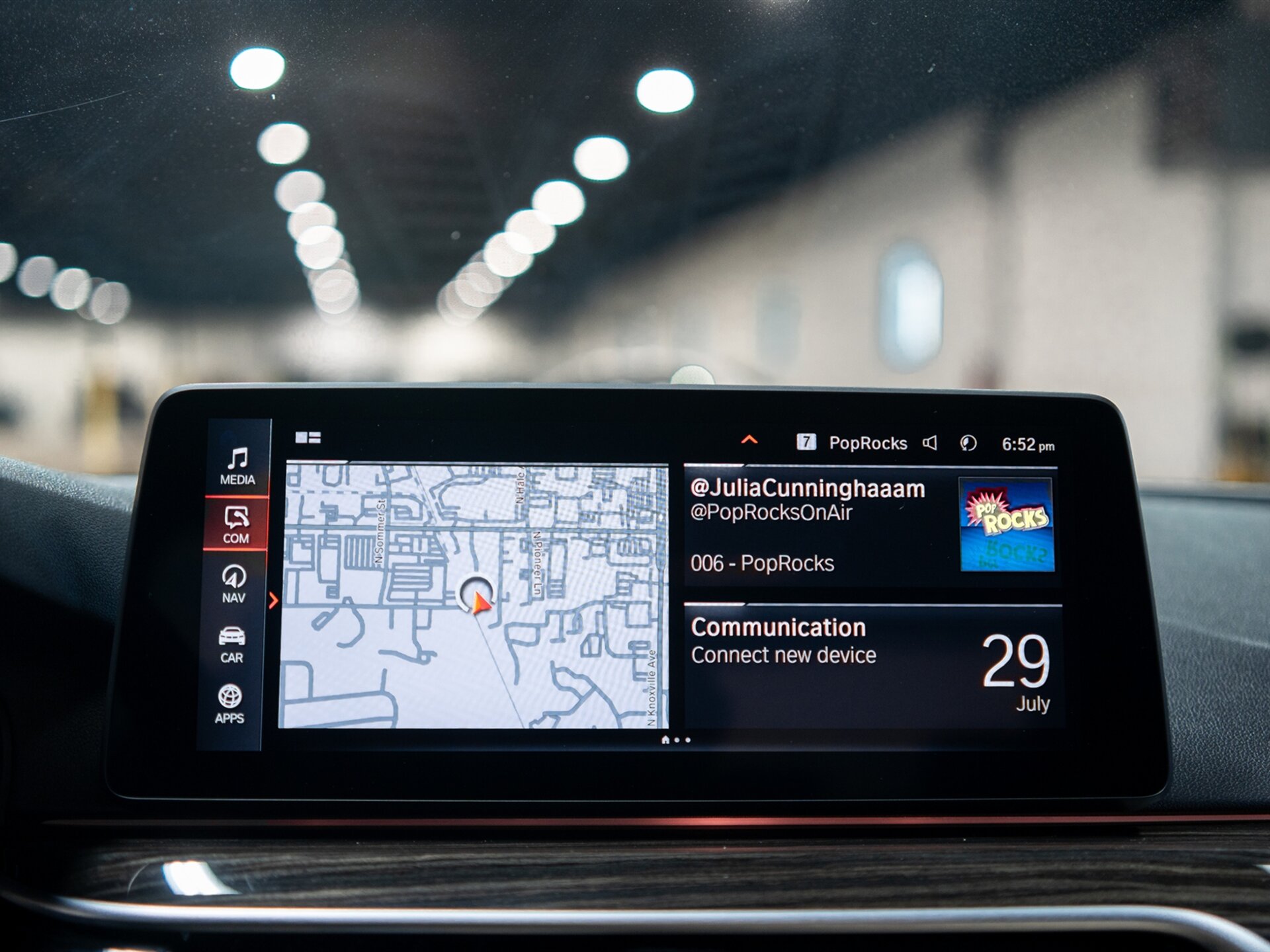 2022 BMW 5 Series 530i - Photo 22