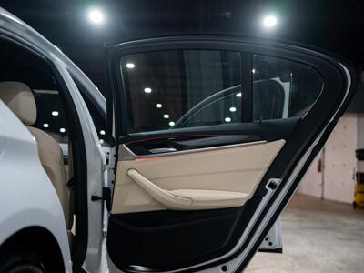 2022 BMW 5 Series 530i xDrive - Photo 35 - Peoria, IL 61615