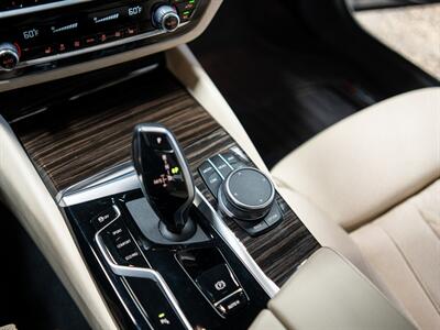 2022 BMW 5 Series 530i xDrive - Photo 27 - Peoria, IL 61615