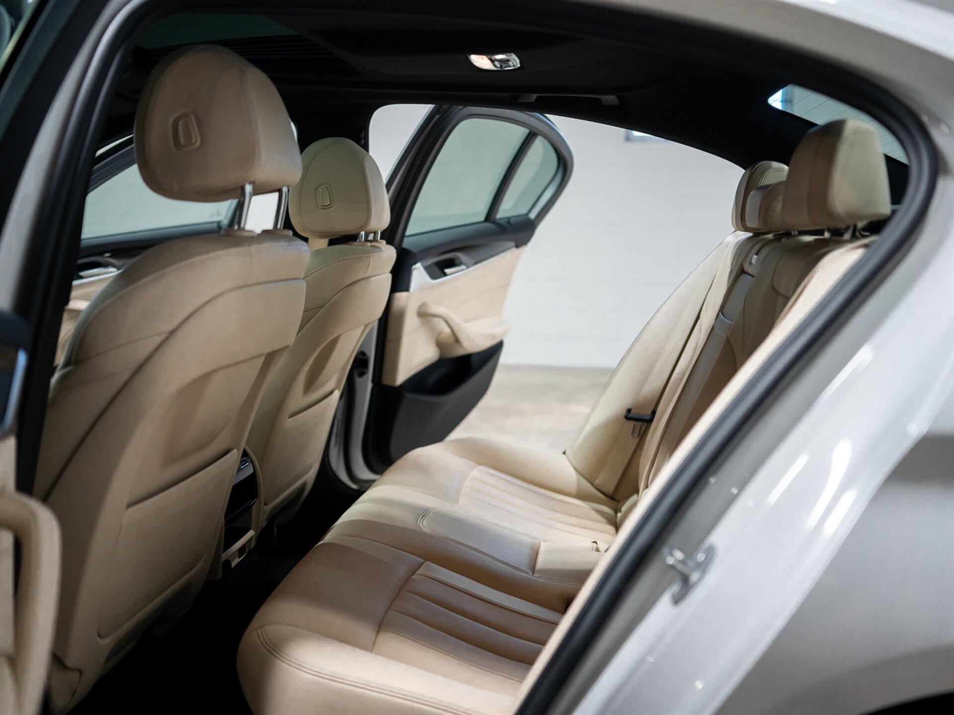 2022 BMW 5 Series 530i - Photo 31
