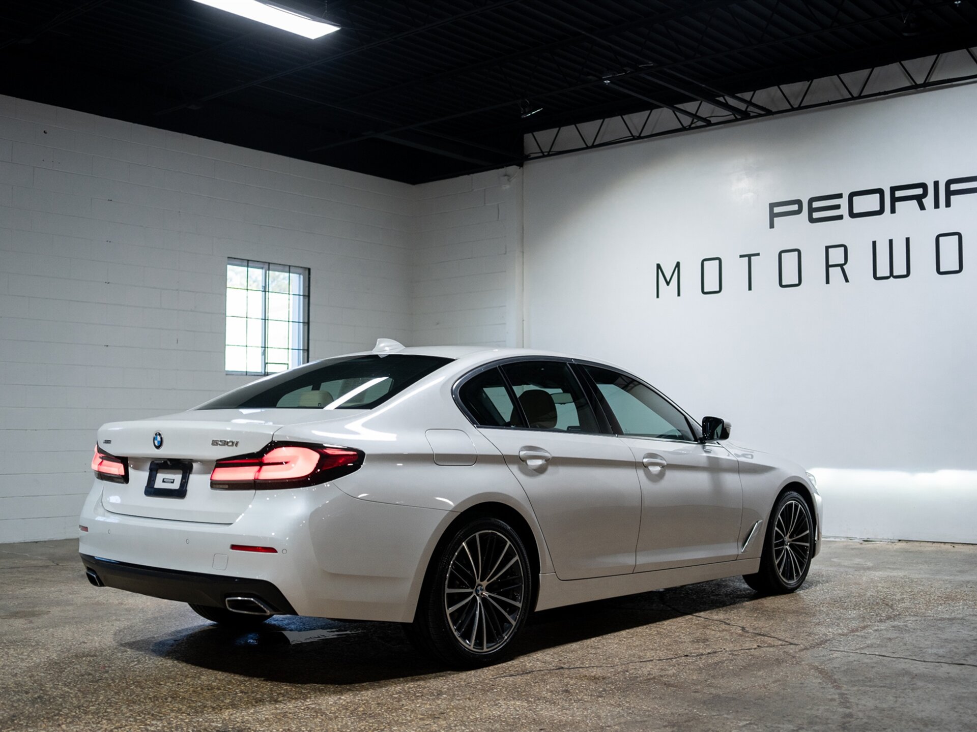 2022 BMW 5 Series 530i - Photo 7