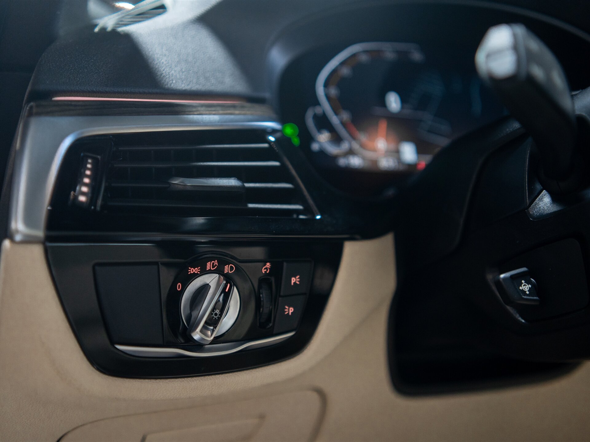 2022 BMW 5 Series 530i - Photo 23
