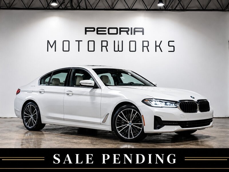 Mineral White Metallic 2022 BMW 5 Series Sedan All-Wheel Drive Automatic
