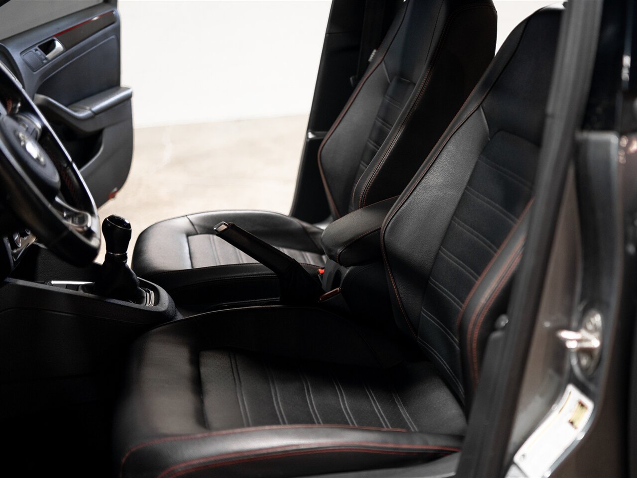 2017 Volkswagen Jetta 2.0T GLI - Photo 45 - Peoria, IL 61615