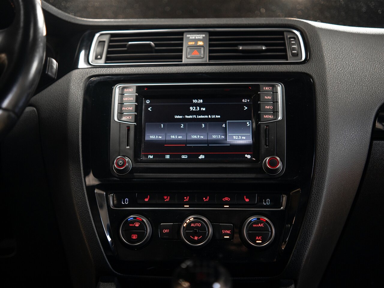 2017 Volkswagen Jetta 2.0T GLI - Photo 30 - Peoria, IL 61615