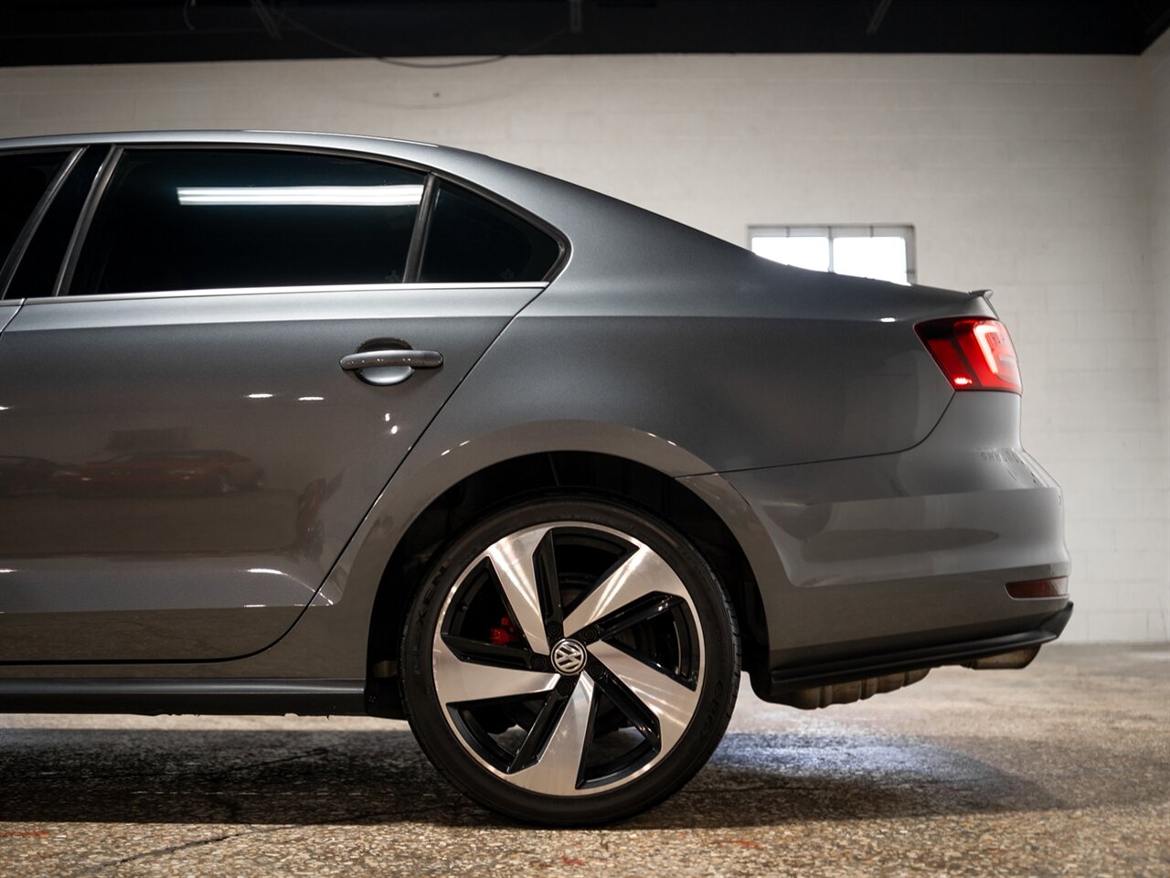 2017 Volkswagen Jetta 2.0T GLI - Photo 14 - Peoria, IL 61615