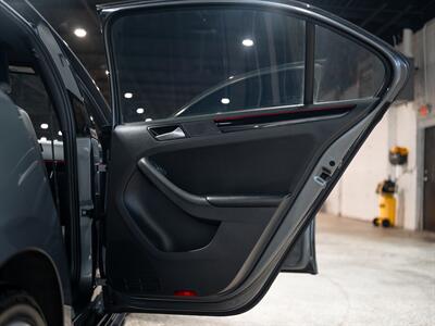 2017 Volkswagen Jetta 2.0T GLI - Photo 38 - Peoria, IL 61615