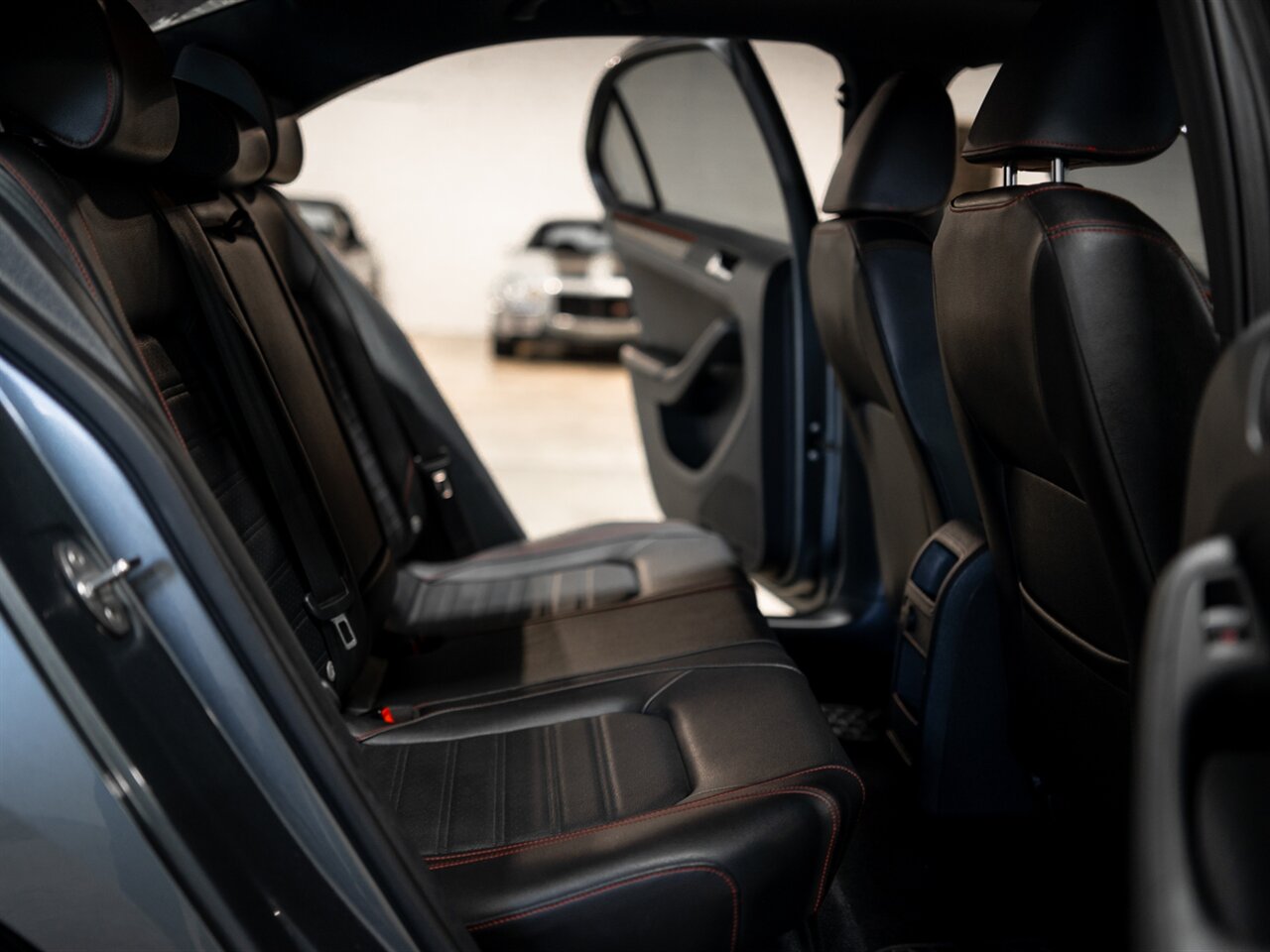 2017 Volkswagen Jetta 2.0T GLI - Photo 39 - Peoria, IL 61615