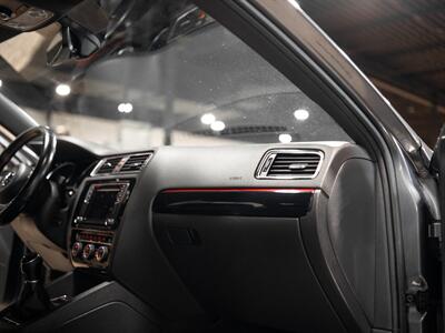 2017 Volkswagen Jetta 2.0T GLI - Photo 46 - Peoria, IL 61615