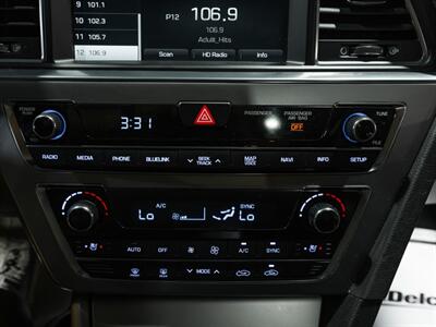 2015 Hyundai SONATA Limited 2.0T   - Photo 19 - Peoria, IL 61615