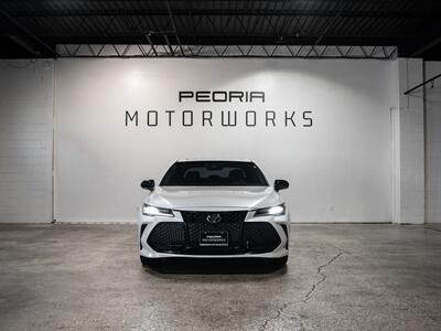 2019 Toyota Avalon Touring   - Photo 2 - Peoria, IL 61615