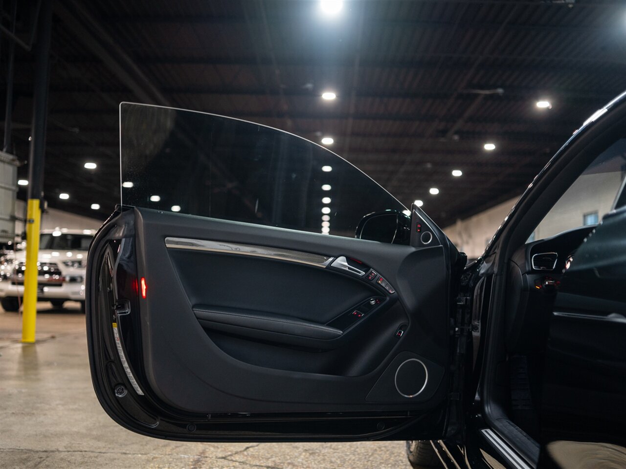 2014 Audi RS 5 quattro - Photo 38 - Peoria, IL 61615
