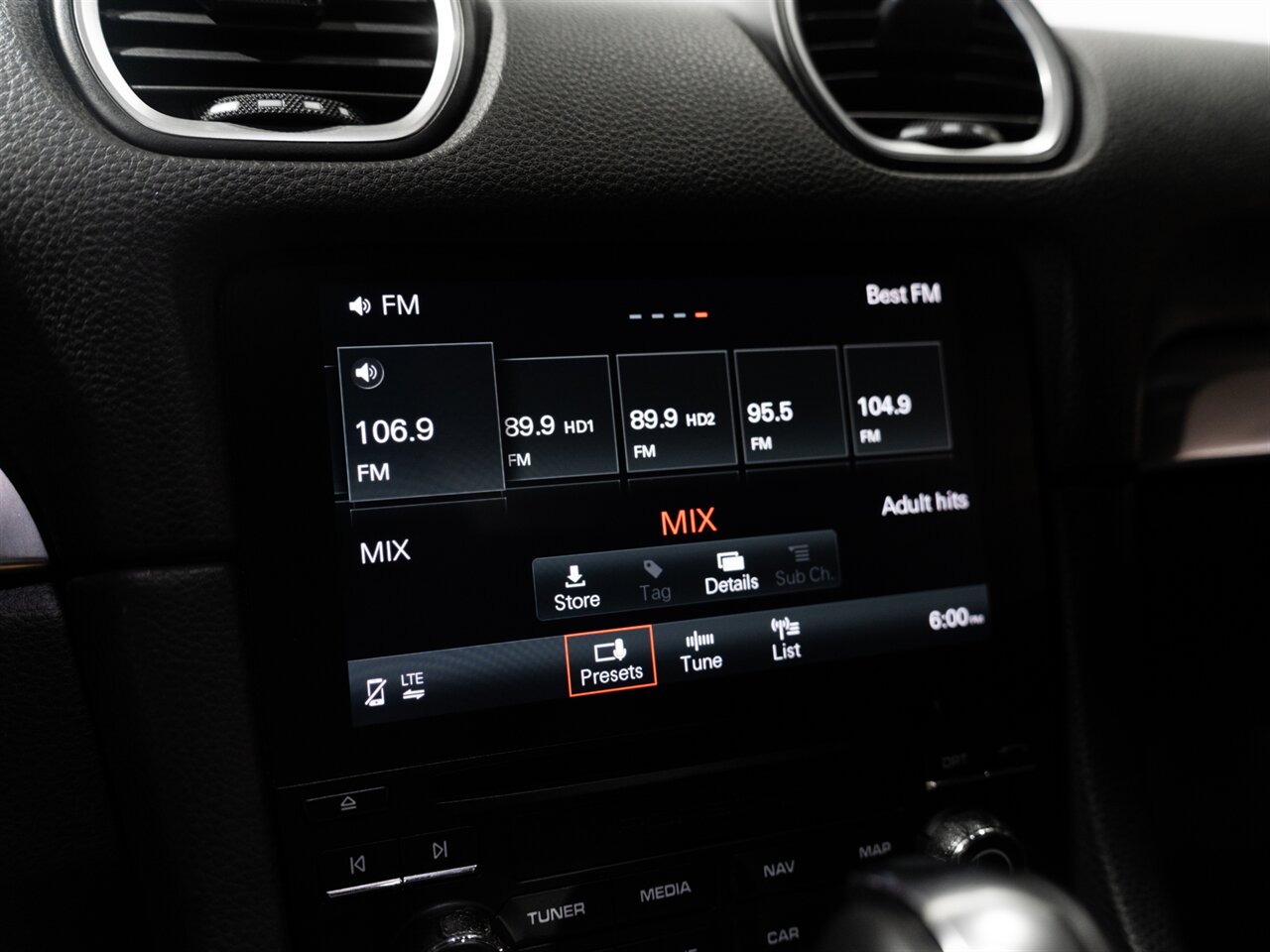 2017 Porsche 718 Boxster S - Photo 23 - Peoria, IL 61615