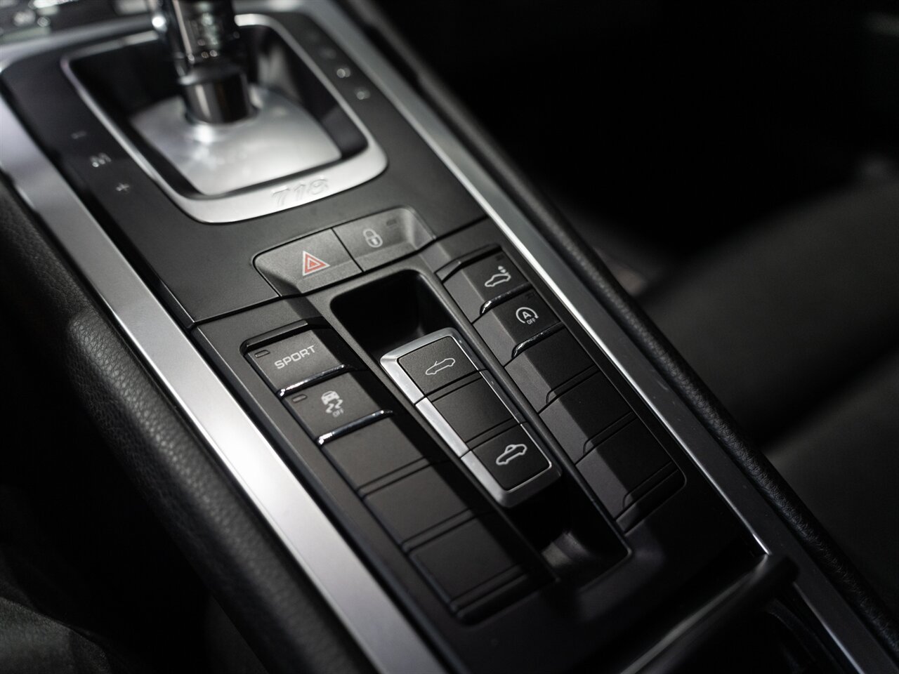 2017 Porsche 718 Boxster S - Photo 26 - Peoria, IL 61615