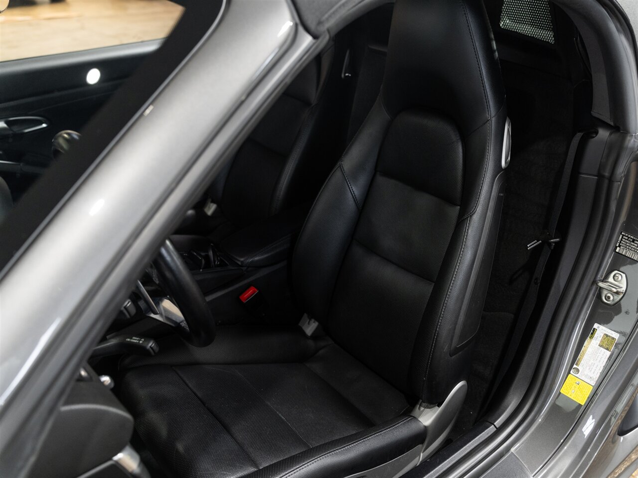 2017 Porsche 718 Boxster S - Photo 21 - Peoria, IL 61615